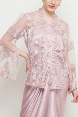 Nayra Kebaya Set in Pink