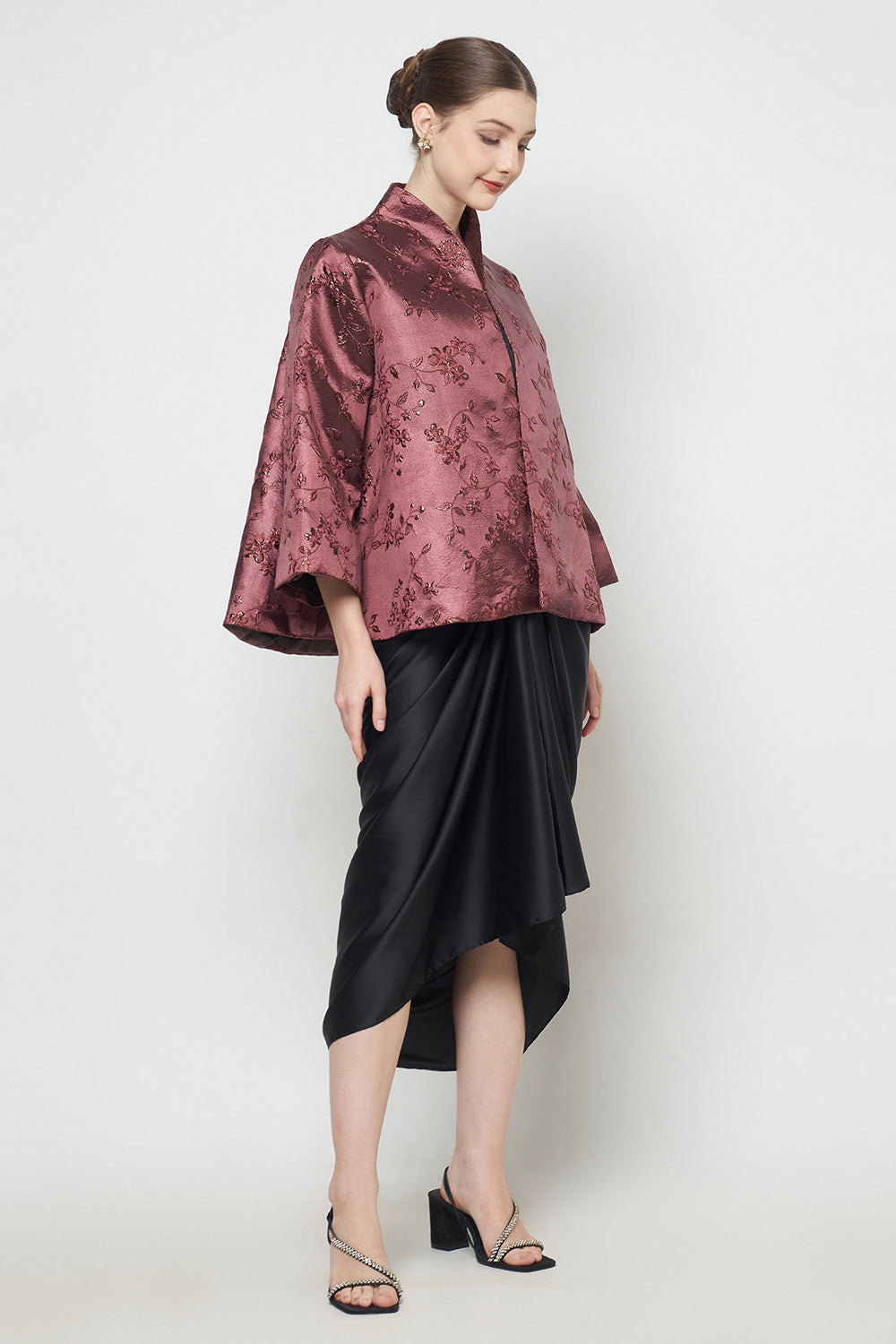 Leona Outer Top in Maroon