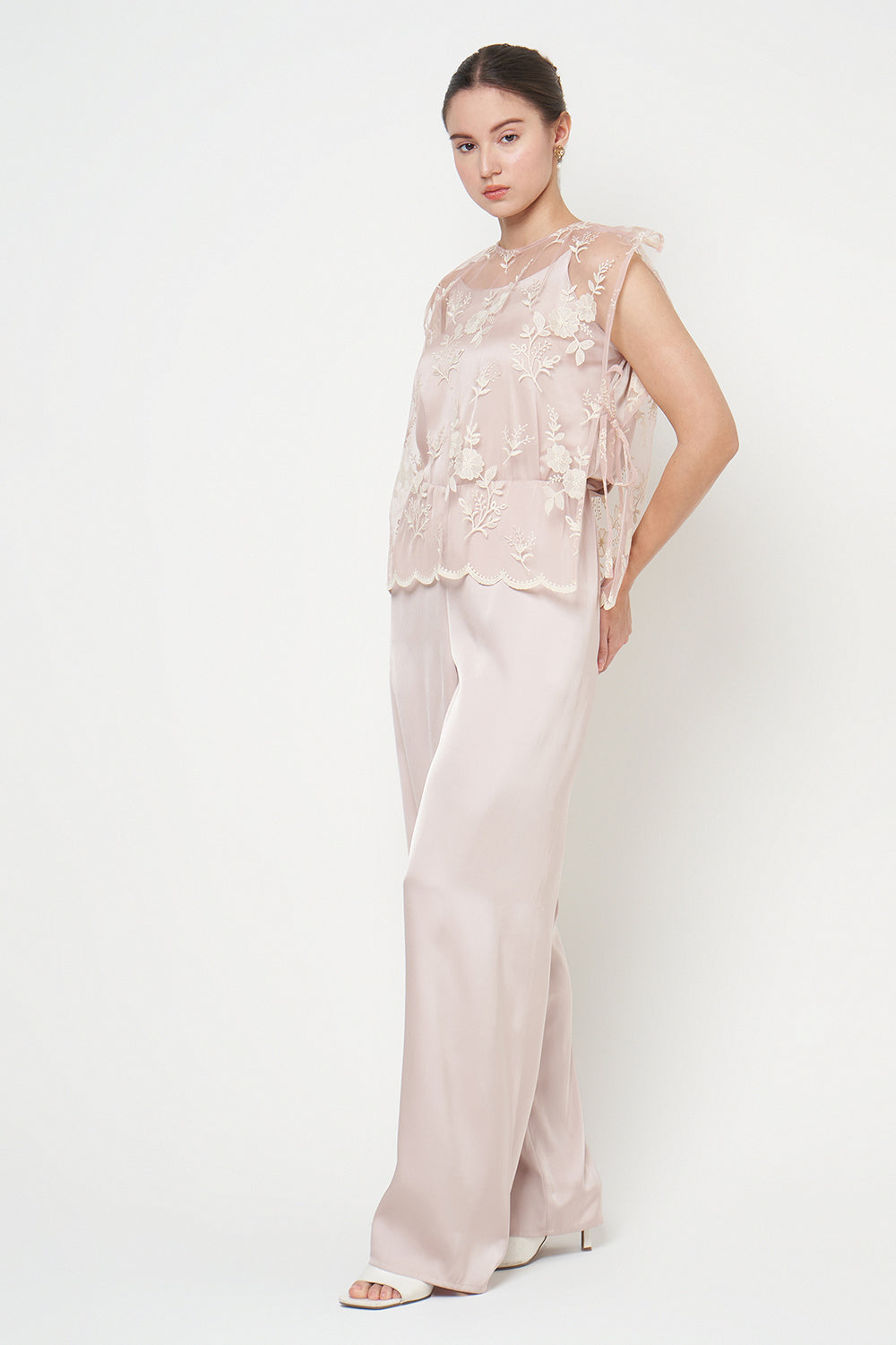 Rhea Top in Blush Pink