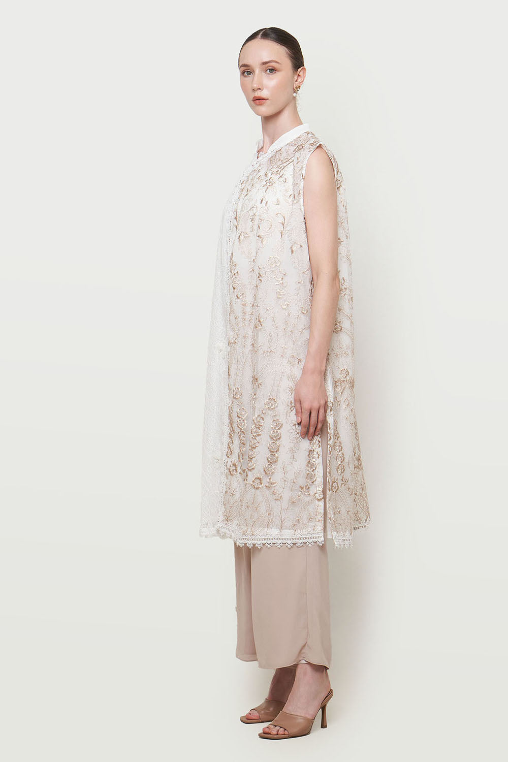 Alissa Outer Top in White