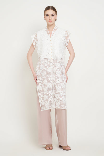 Yuna Long Outer Top in White