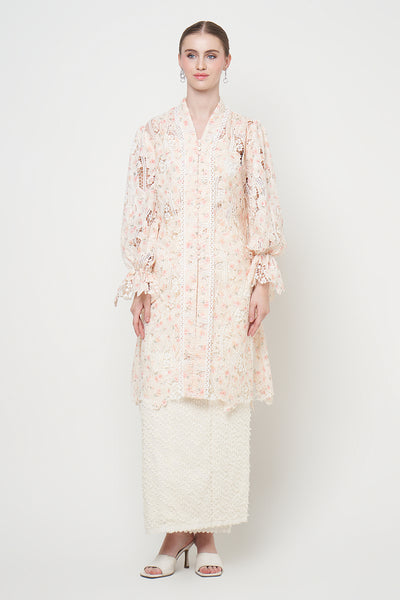 Seruni Kebaya Top in Peach