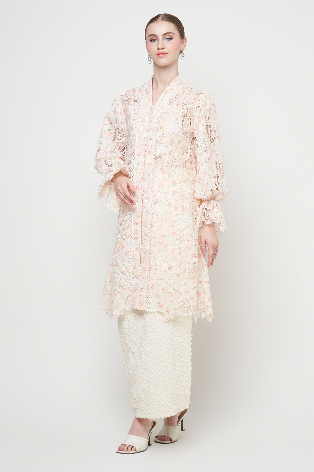 Seruni Kebaya Top in Peach