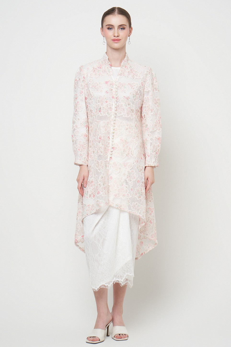Seina Kebaya Top in Light Pink