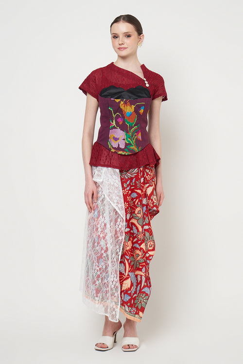 Maramis Set in Maroon