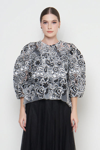 Xaviera Outer Top in Black