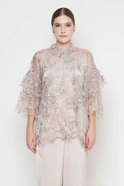 Mandy Blouse in Latte