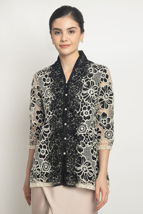 Dinara Kebaya in Black