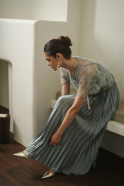 Vera Dress in Greyish Green