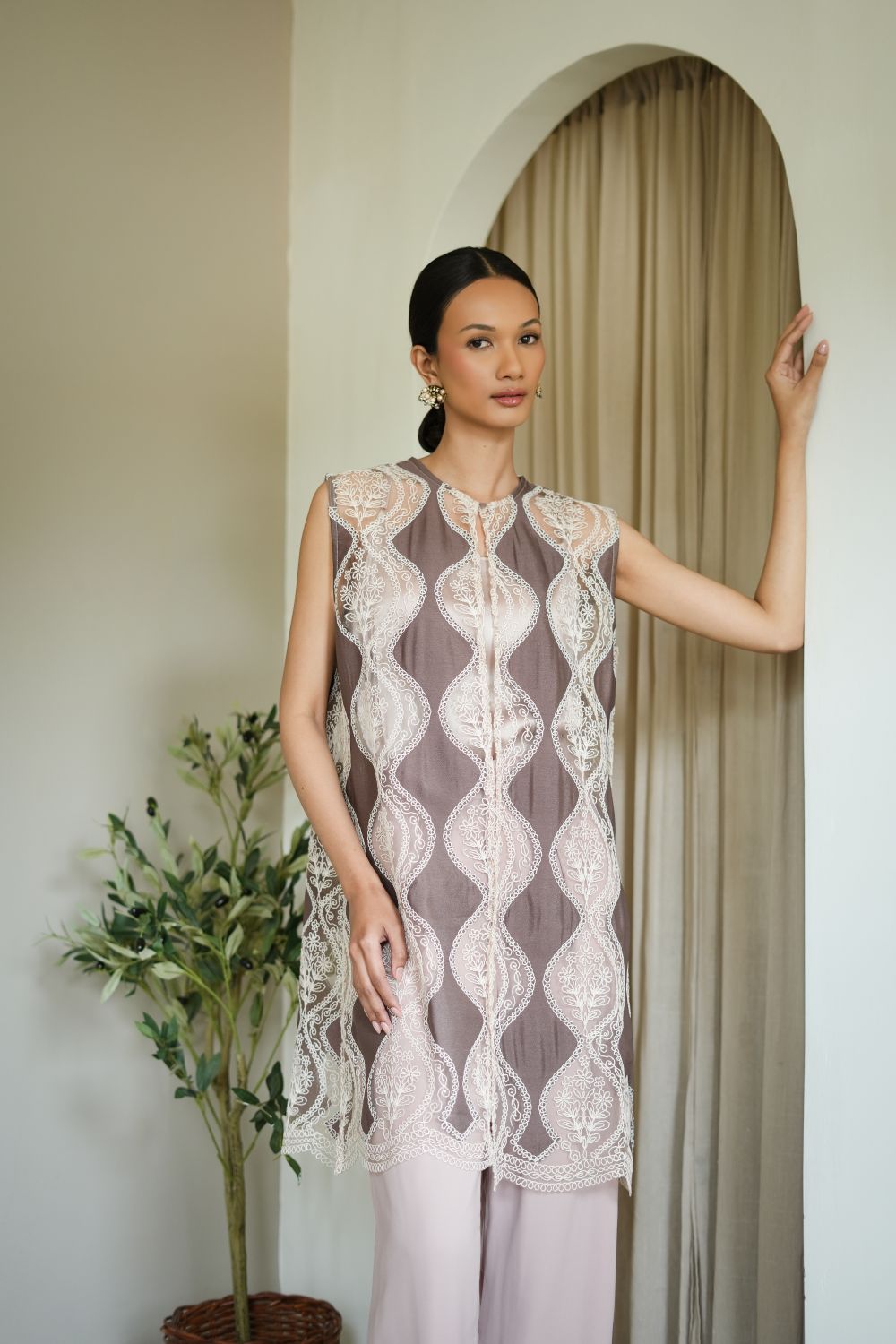 Paulina Outer Top in Choco