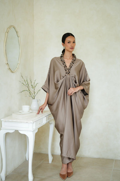 Hania Kaftan Dress in Dark Brown