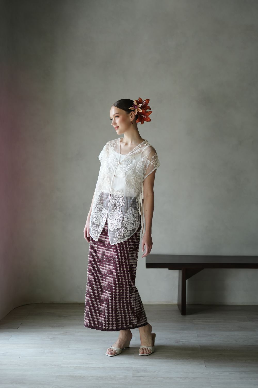Kevia Top in White