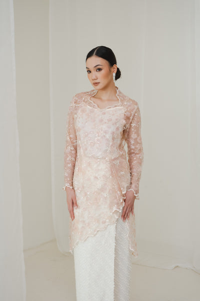 Elira Kebaya Top in Soft Pink