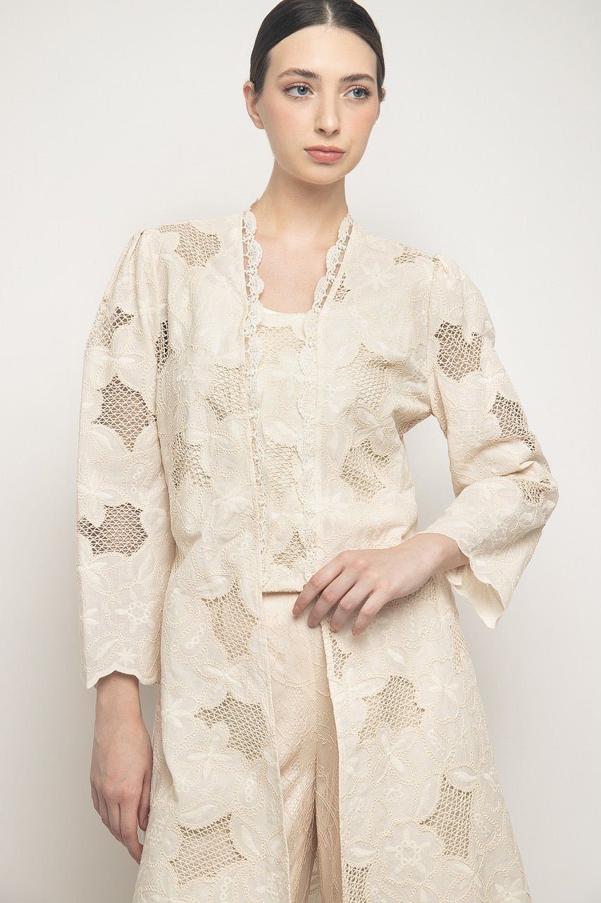 Dahlia Top in Cream