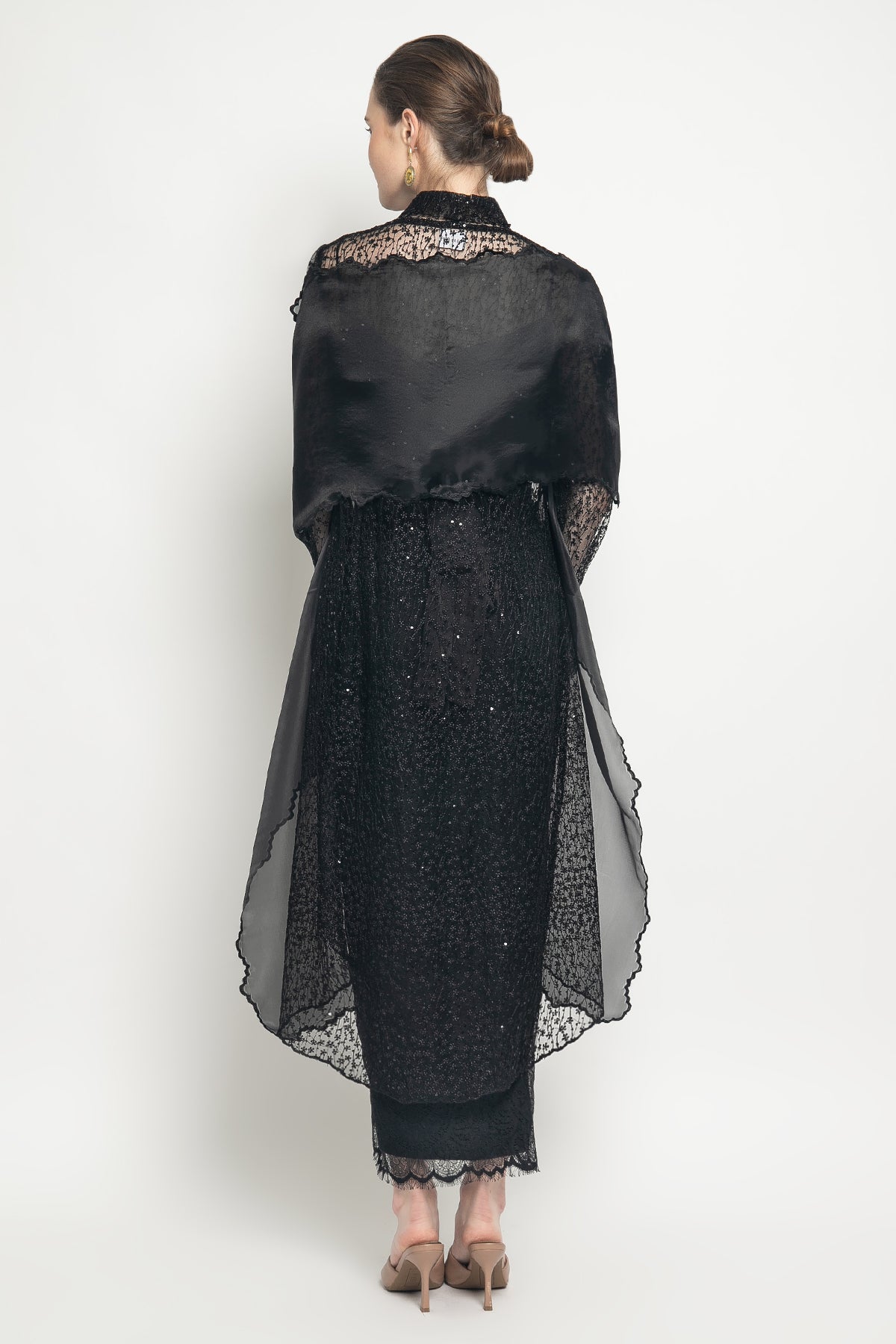 Gauri Set in Black by Embara Dresshaus - Main Image