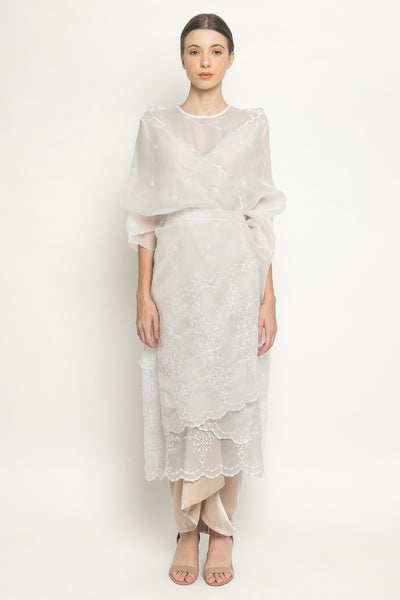 New Rumi Set in White