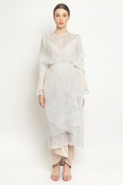 New Rumi Set in White