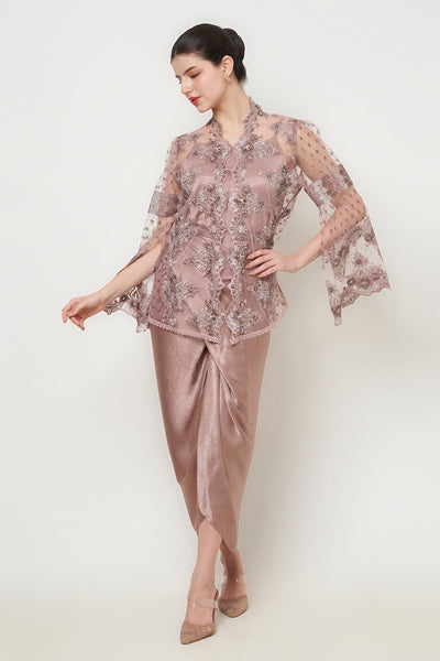 Nayra Set in Bronze