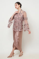 Nayra Set in Bronze