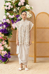 Lana Vest Outer in Greyish Cream