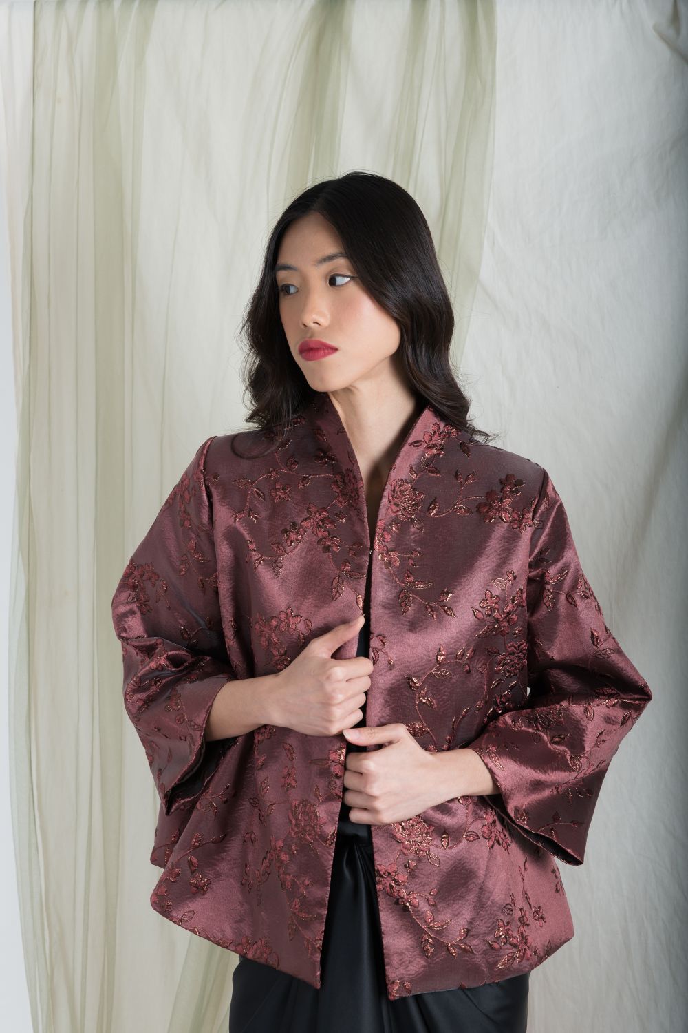 Leona Outer Top in Maroon