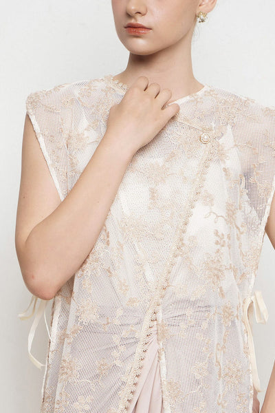 Emily Outer Top in Ivory