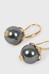 Rhea Earrings in Dark Grey Pearl