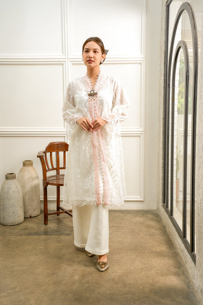 Amara Outer Top in White