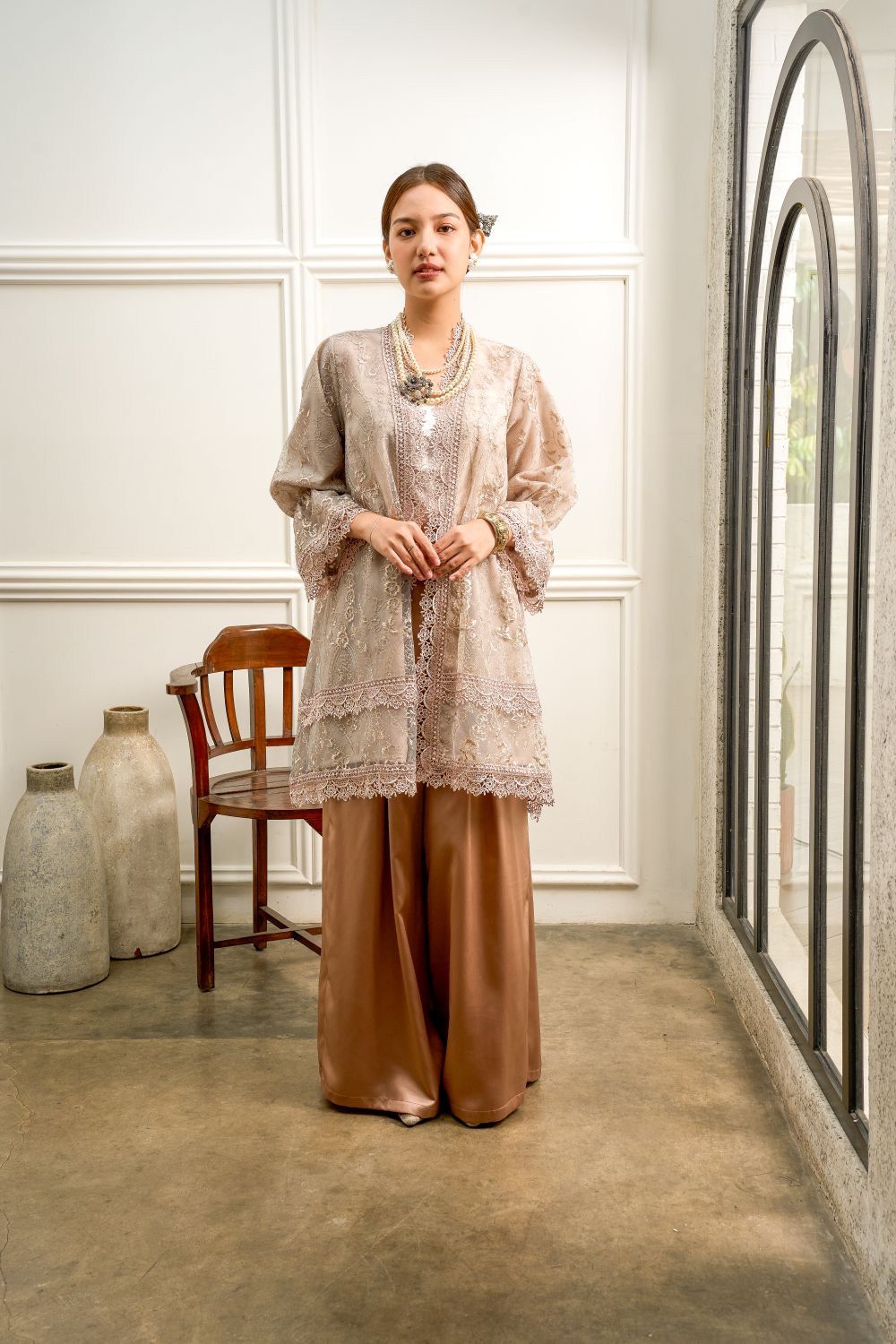 Ayna Outer Top in White Blue Marble