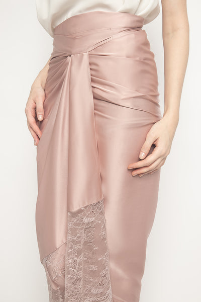 Lace Lilit Skirt in Dusty Pink