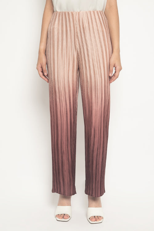 Pleated Pants in Maroon