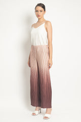 Pleated Pants in Maroon