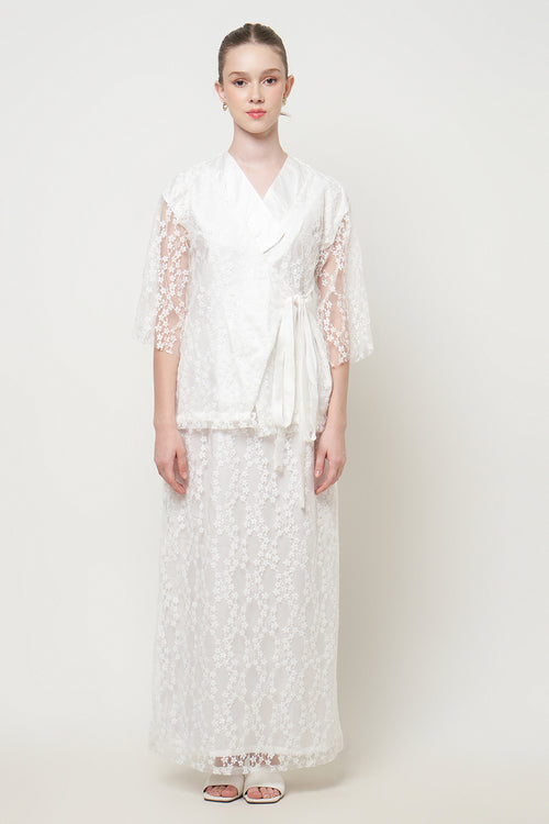 Karvi Set in White