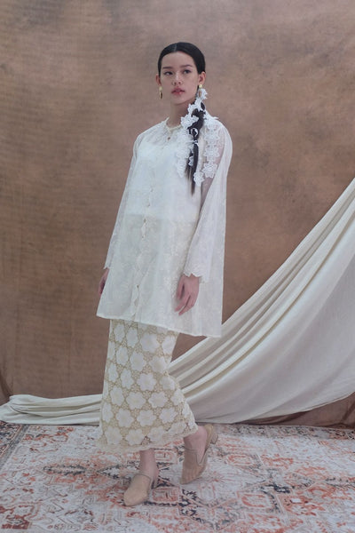 Kemuning Top in Ivory