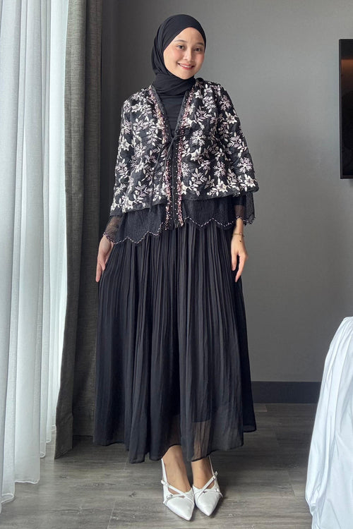 Callie Outer Top in Black