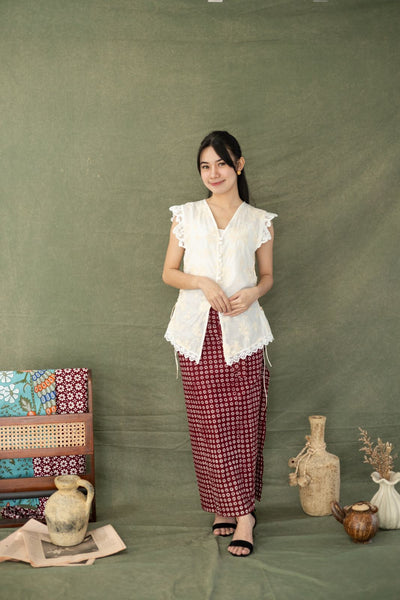 Auri Set in Broken White