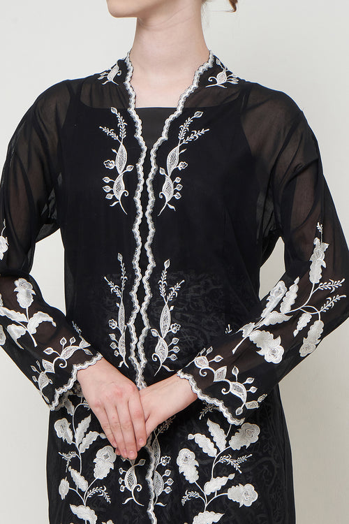 Cala Lilly Long Kebaya Top in Black