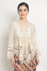 Dara Gladiola Kebaya Top in Ivory