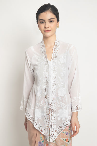 Dara Kirana Kebaya Top in White