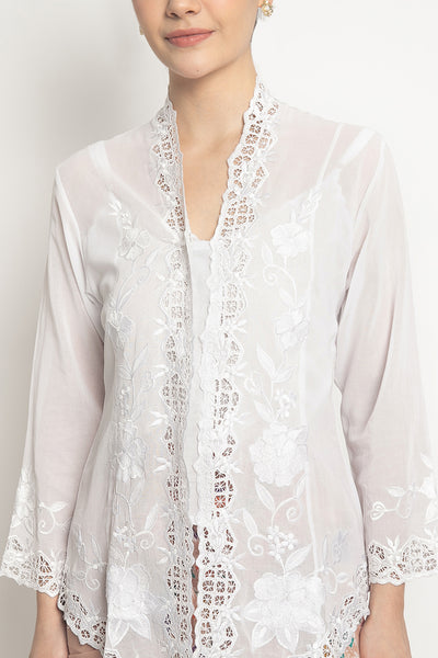 Dara Kirana Kebaya Top in White