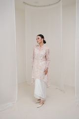 Seina Kebaya Top in Light Pink