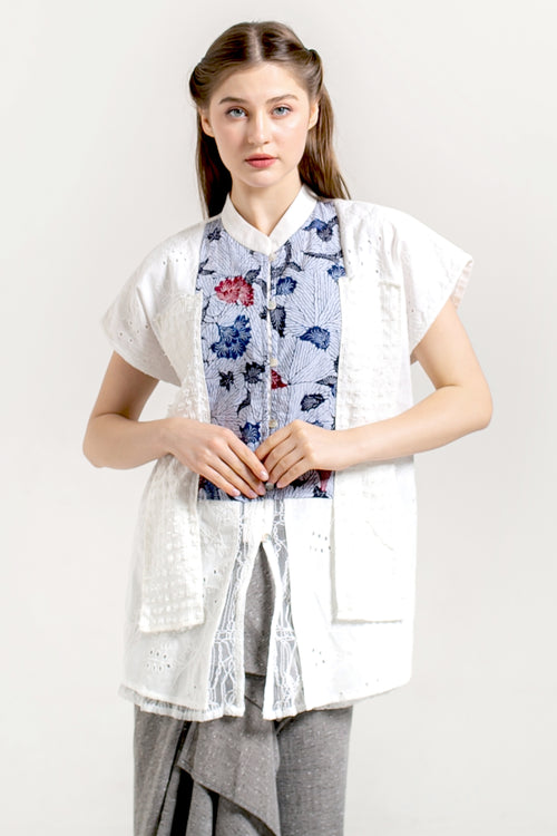 Gaura Short Outer Top in Broken White