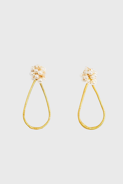 Ivy Pearls Earrings in Gold