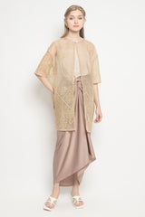 Ilona Outer in Gold