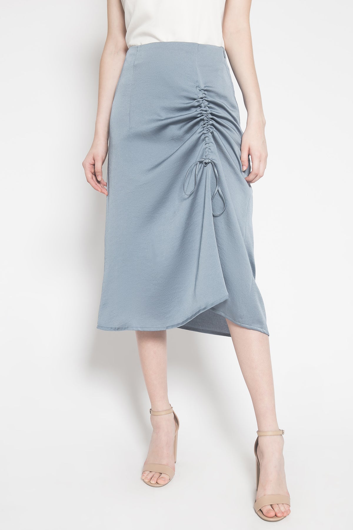 Up Front Skirt in Greyish Baby Blue