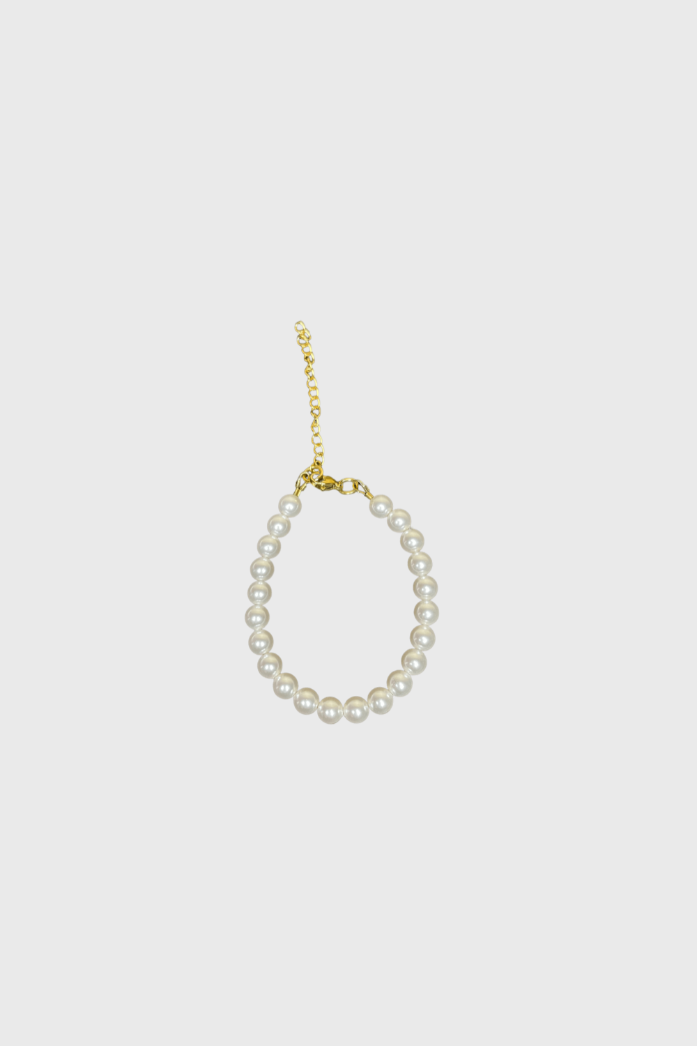 Lizbeth Bracelet in White Pearl