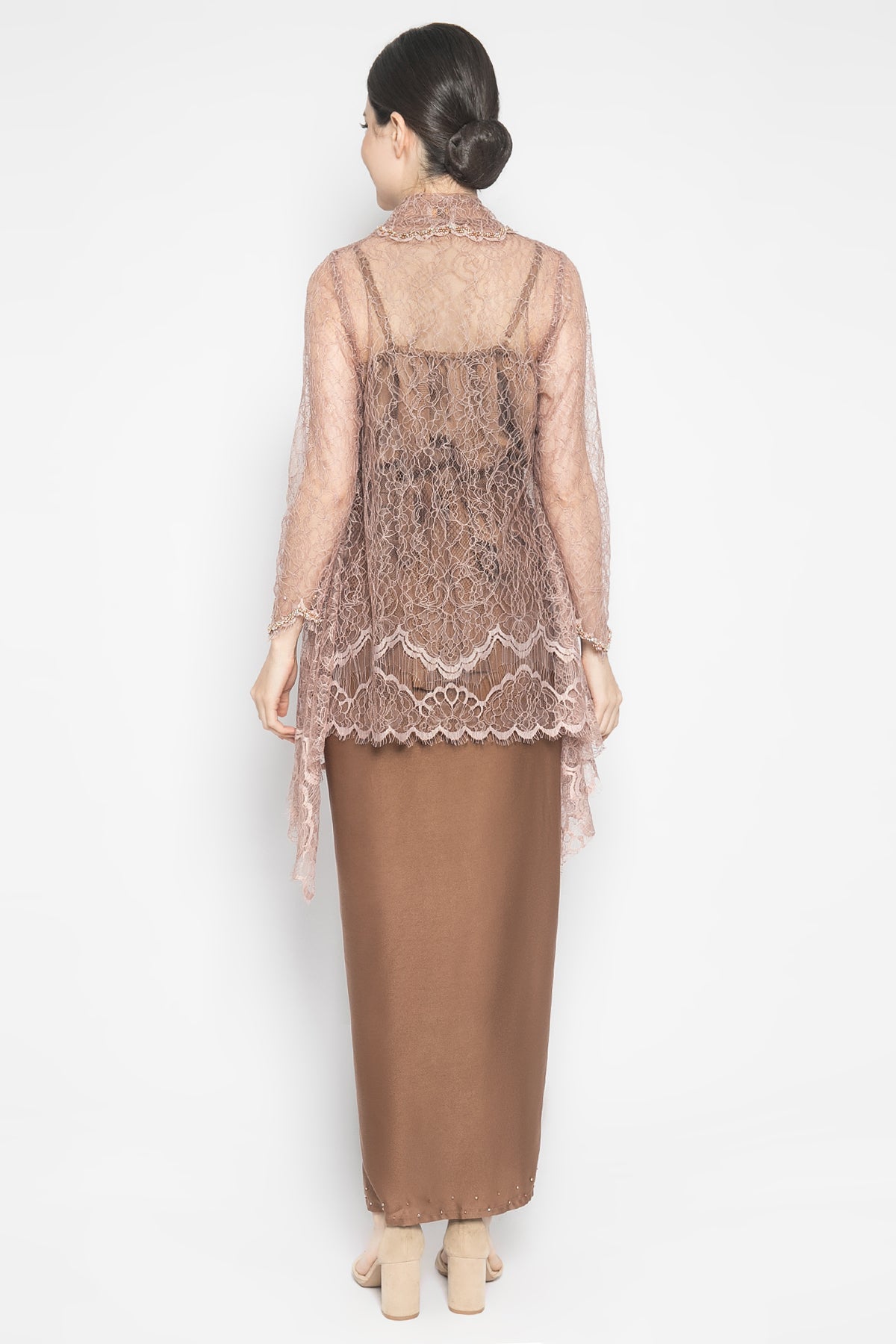 Delila Kebaya Set in Brown