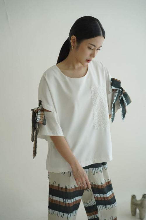 Reito Big Bow White Top